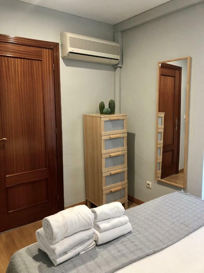 Apartamento San Blas-Antiguo Mercado Central Zaragoza Exterior foto
